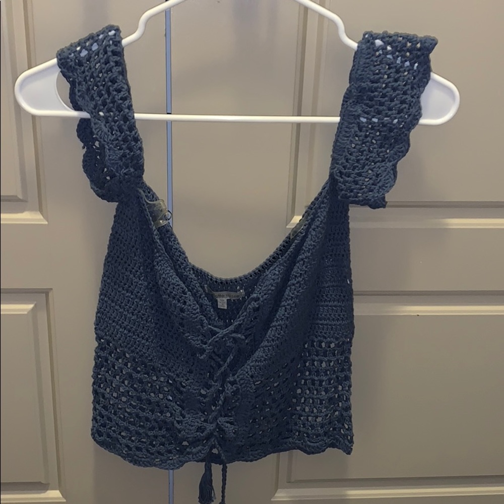 BRAND NEW.crotchet off the shoulder crop top